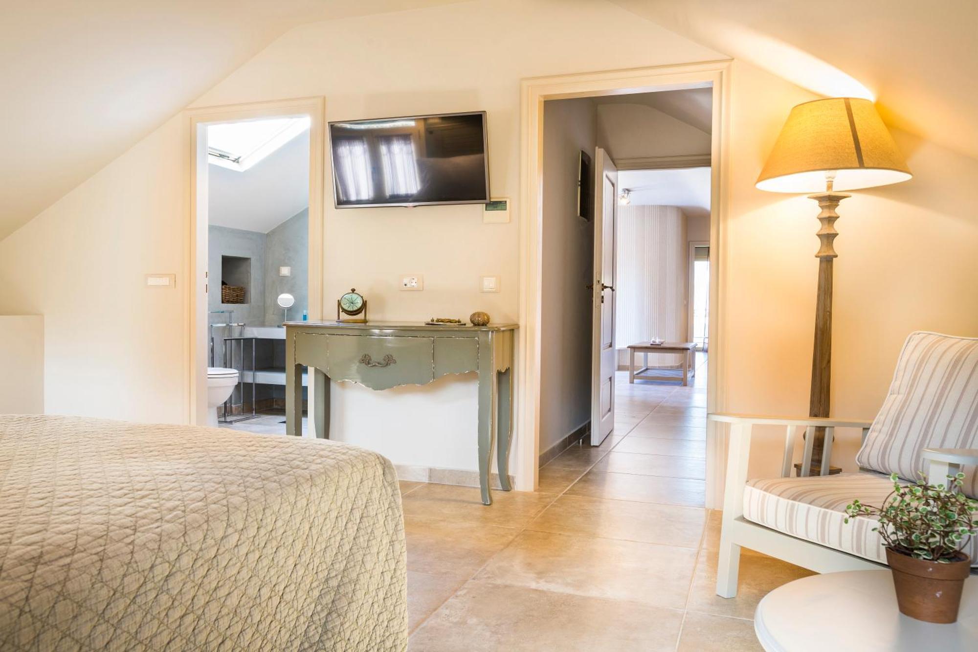 Almyra Hotel Фискардо Екстериор снимка